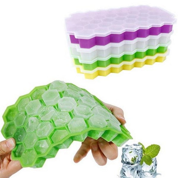 Honeycomb Ice Tray With Lid front view